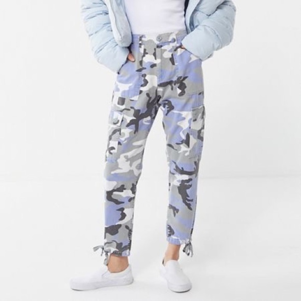 UO authentic camo pant